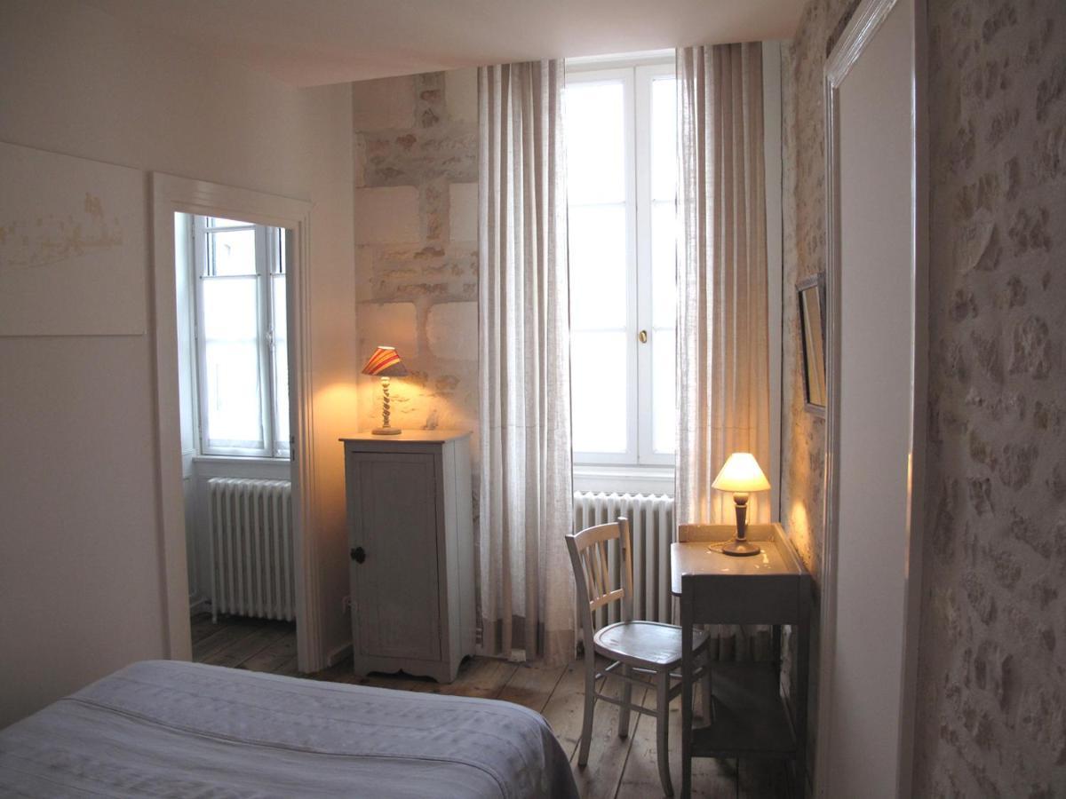 Hotel Le Senechal Ars-en-Re Bagian luar foto