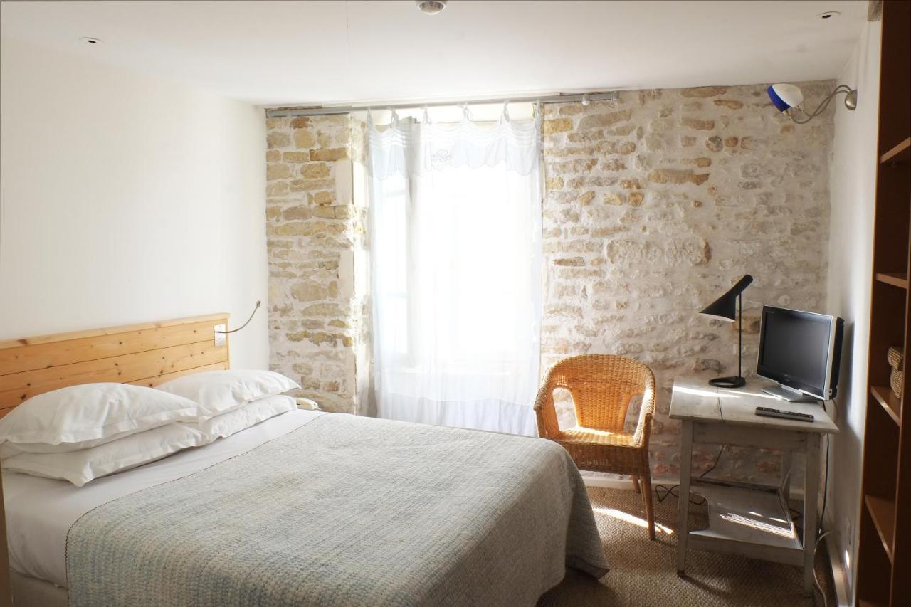 Hotel Le Senechal Ars-en-Re Bagian luar foto