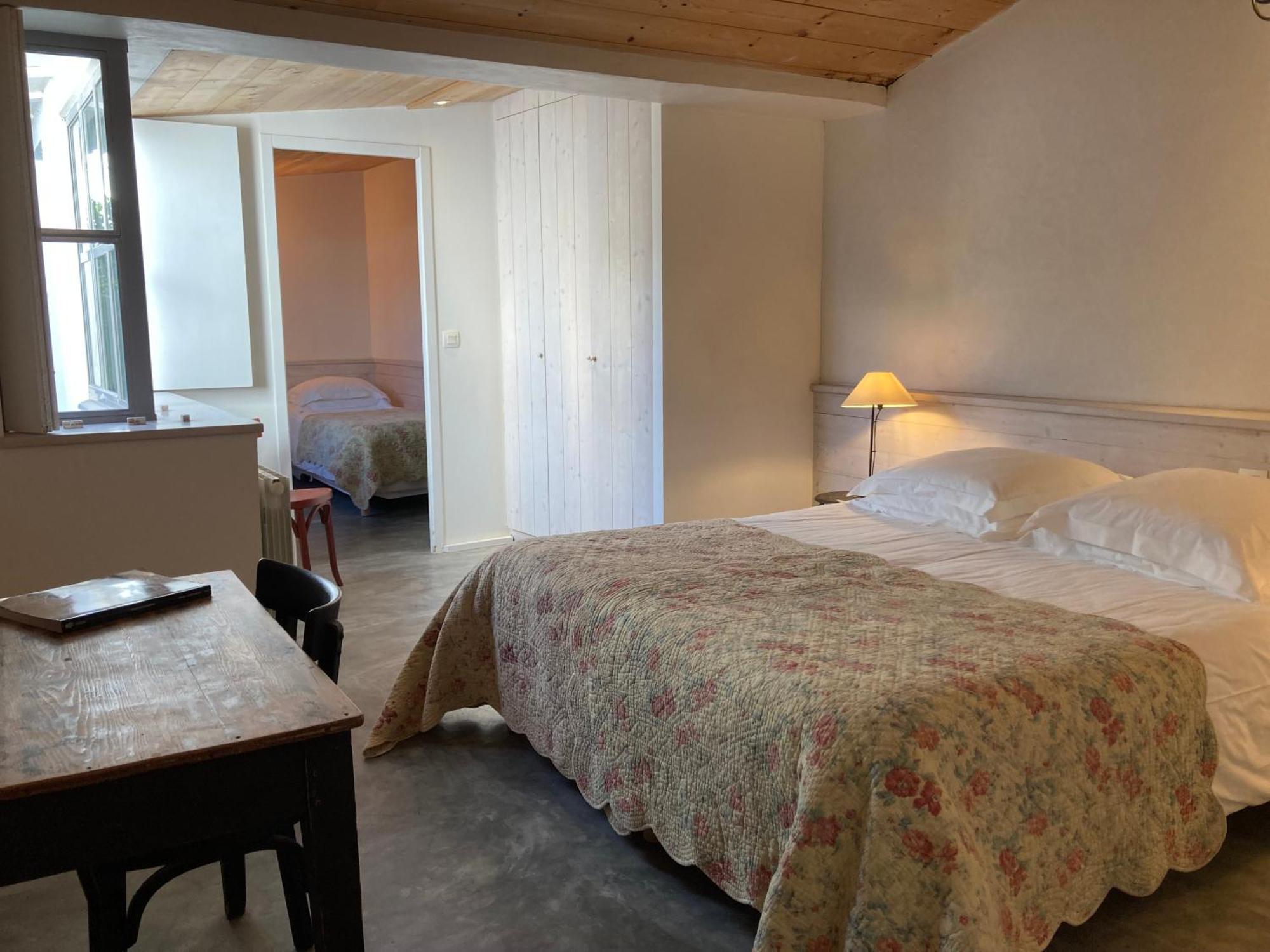 Hotel Le Senechal Ars-en-Re Bagian luar foto